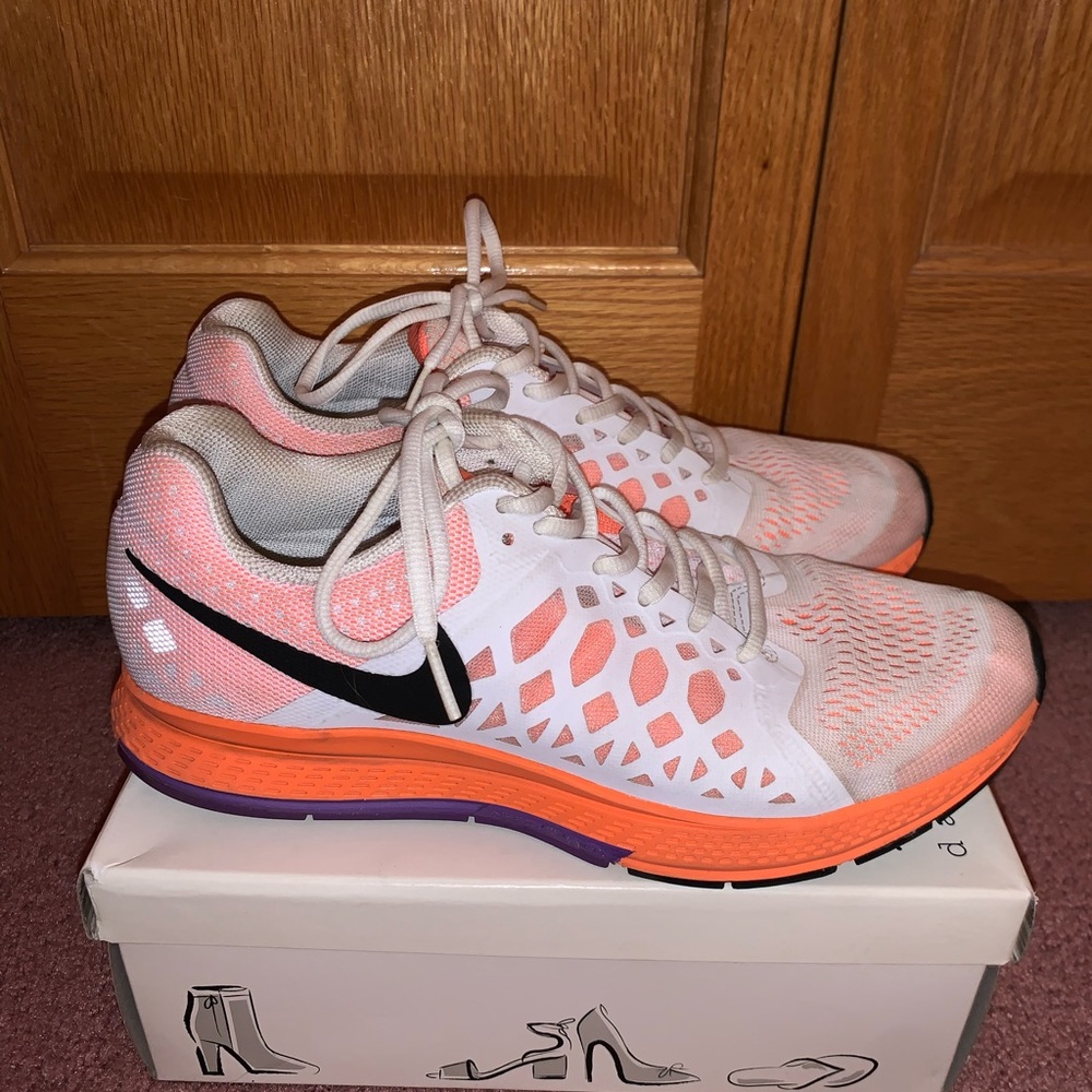 Nike Zoom Sneakers